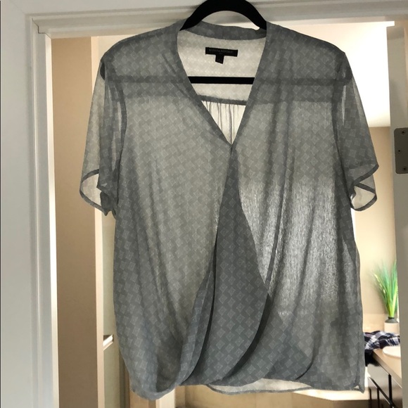 Blouse - Picture 1 of 2